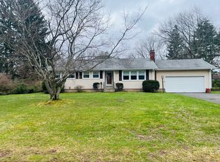 1 Mark Ln, Rocky Hill, CT 06067