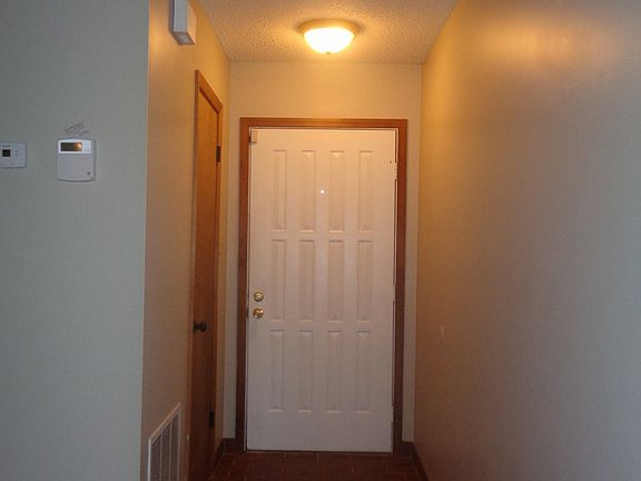 2nd image of 434 Heritage Pl