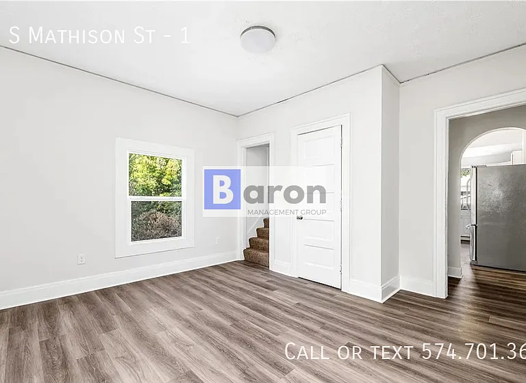 40 S Mathison St #1 — Photo 8