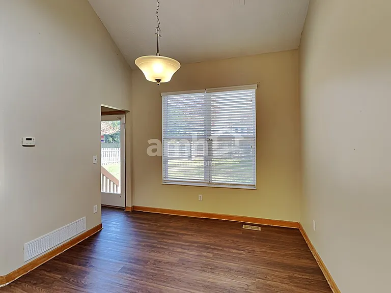 808 Gascony Dr — Photo 5