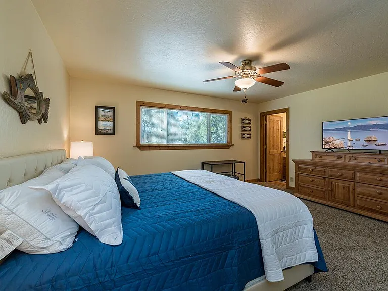 3130 Fabian Way — Photo 16