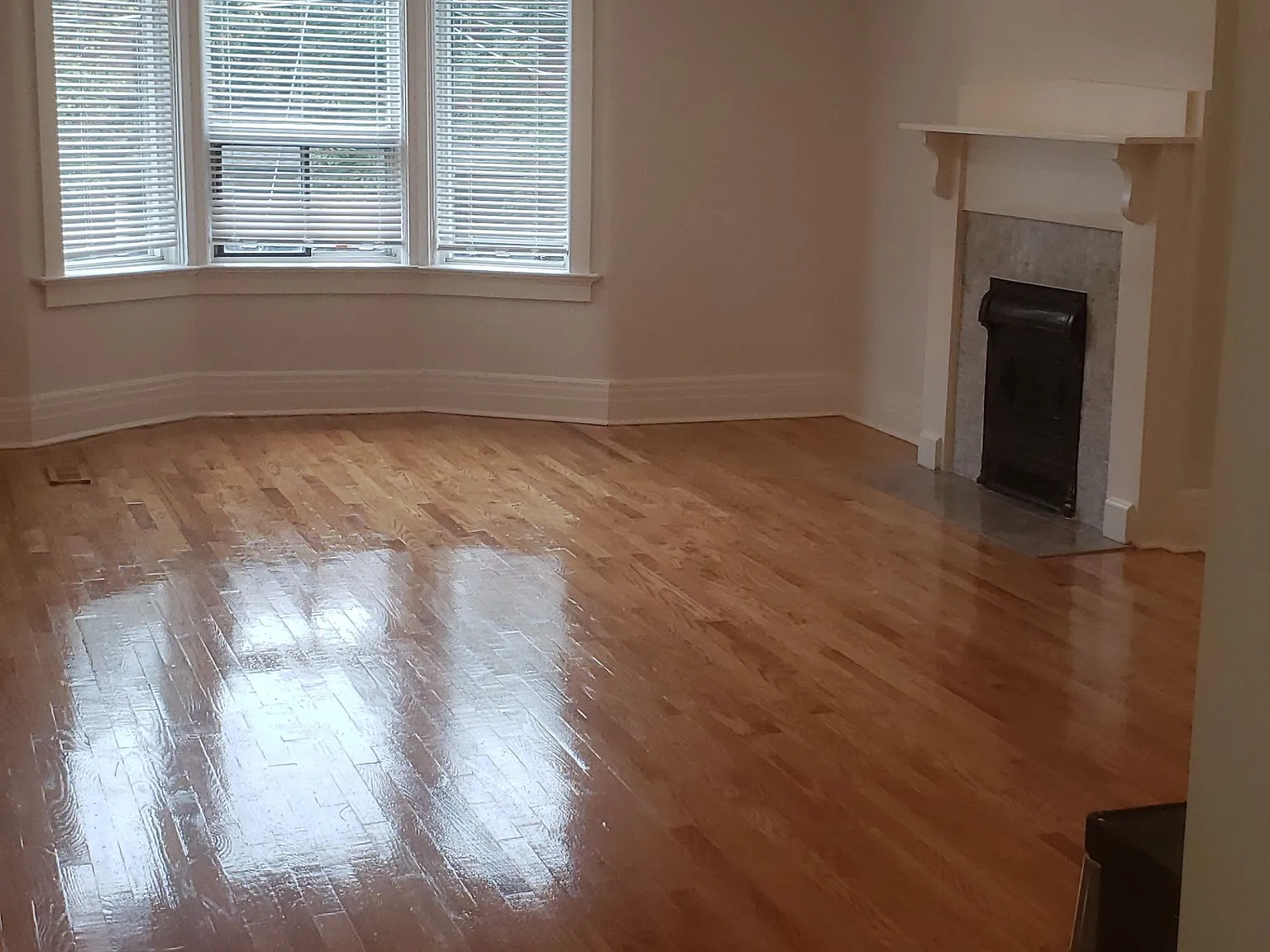 3 bed, $3,400 — Photo 3
