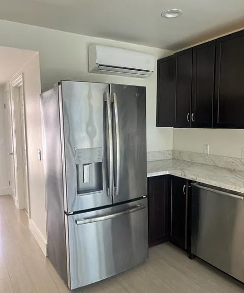 1866 Greenfield Ave #200 — Photo 1