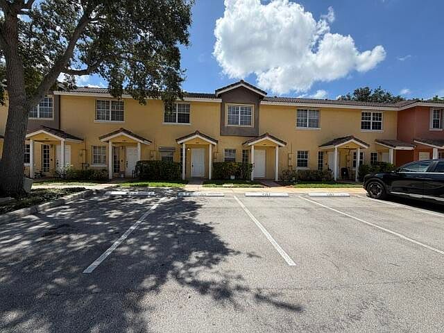 1st image of 4365 NW 69th Ter #4365
