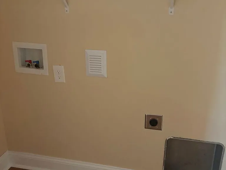 124 Deerfield Ln — Photo 37