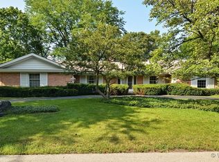 1234 Oakwood Ln, Glenview, IL 60025