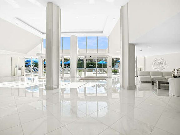 5th image of 100 Sunrise Ave APT 225
