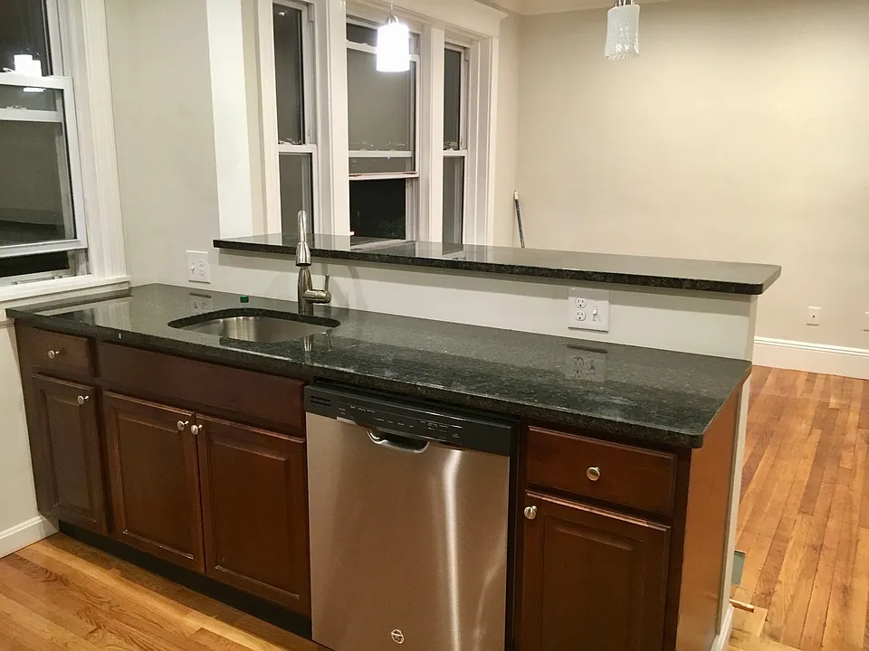 11 Quint Ave #6