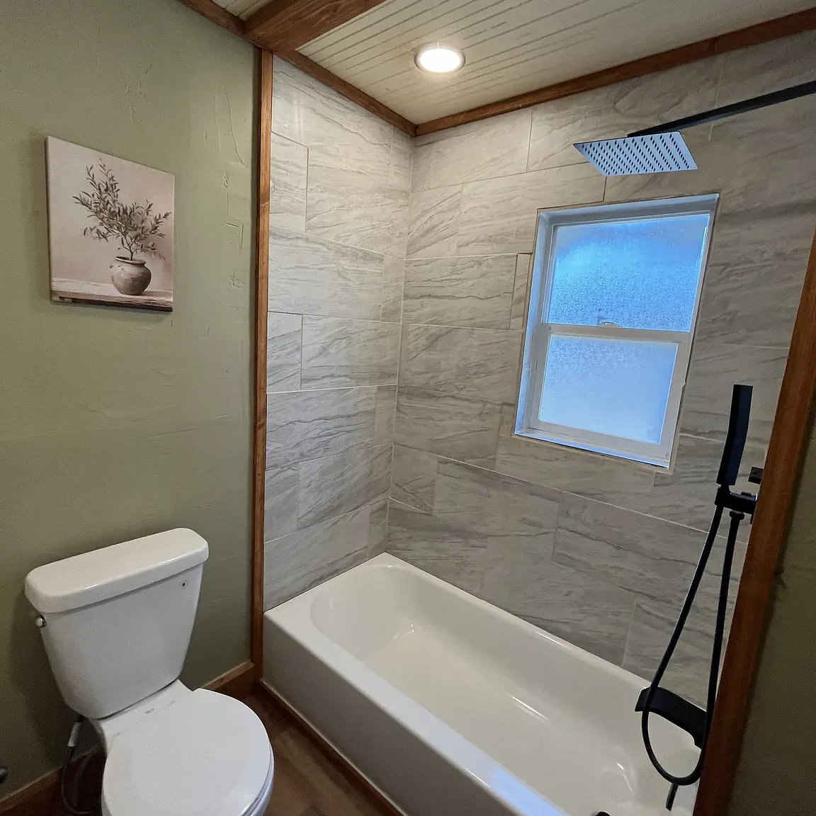 2 bed, $2,000 — Photo 1
