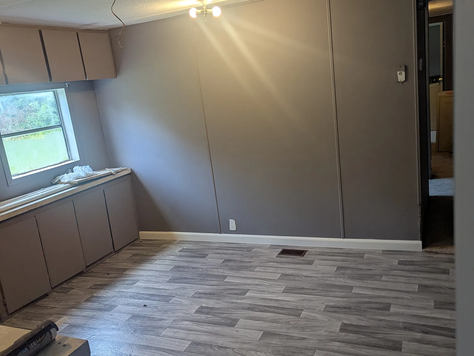 3 bed, 1.5 bath, 765 sqft, $850 — Photo 4