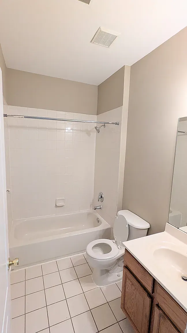 2 bed, 1500 sqft, $2,450 — Photo 3
