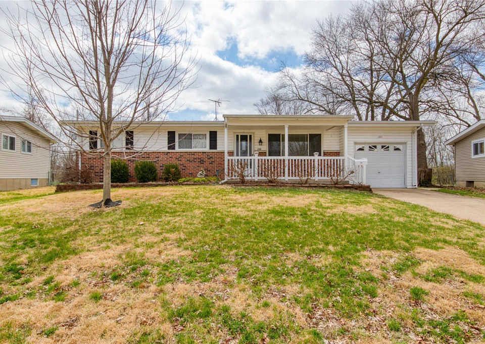 1st image of 350 Humes Ln