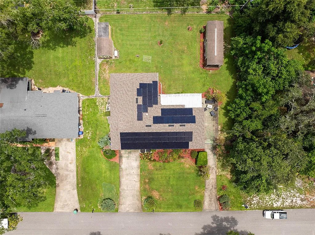 4 bed, 2.0 bath, 1844 sqft, $2,750 — Photo 4