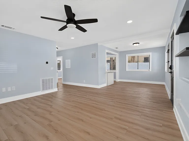 1015 Ohio Ave — Photo 5