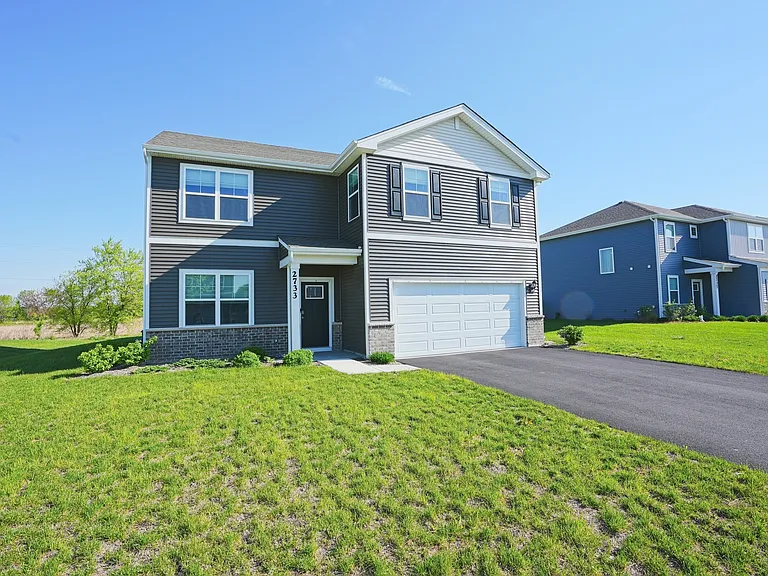 2733 Berrywood Ln — Photo 2
