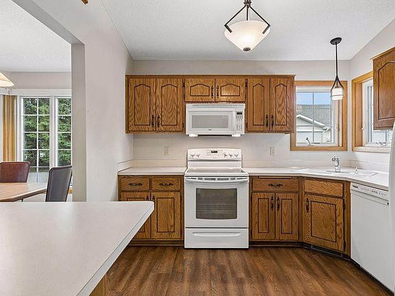 4th image of 1275 Hilo Ave N