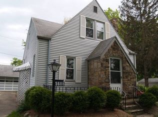 5688 Shawnee Dr, Lyndhurst, OH 44124