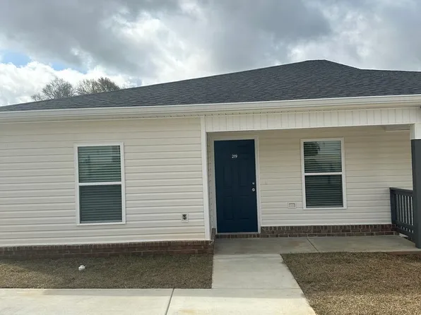 219 Charleston Dr, Enterprise, AL 36330