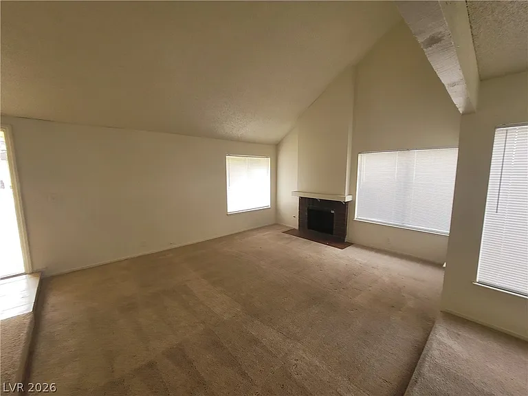4760 Woodridge Rd — Photo 17