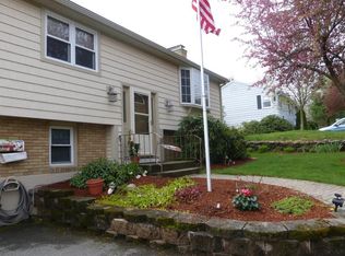 29 Pinecroft Ave, West Boylston, MA 01583
