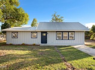5118 Lake Dr, Panama City, FL 32404