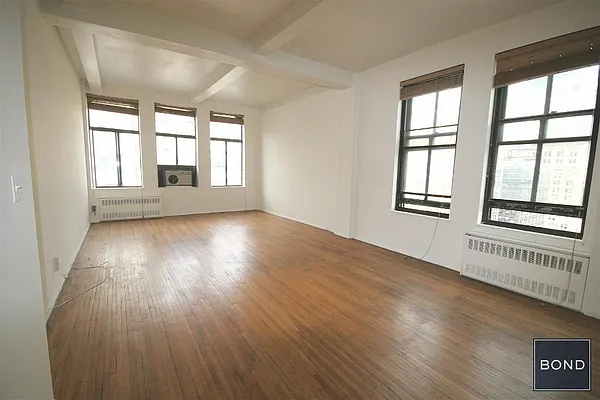 Rented by Bond New York | media 5