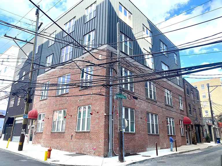 439 N 13th St #3C — Photo 21