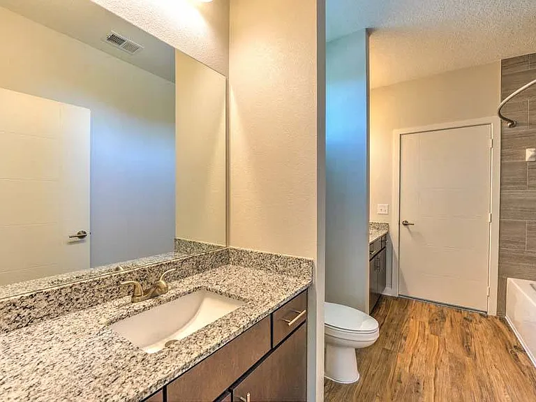 8283 Baymeadows Rd E — Photo 27