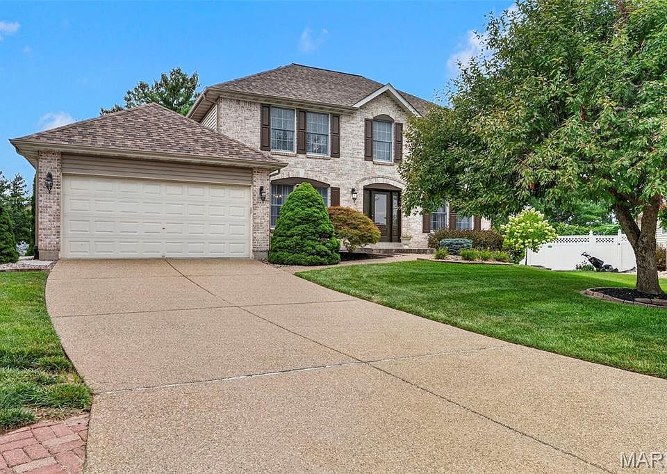 1st image of 307 Camilla Dr