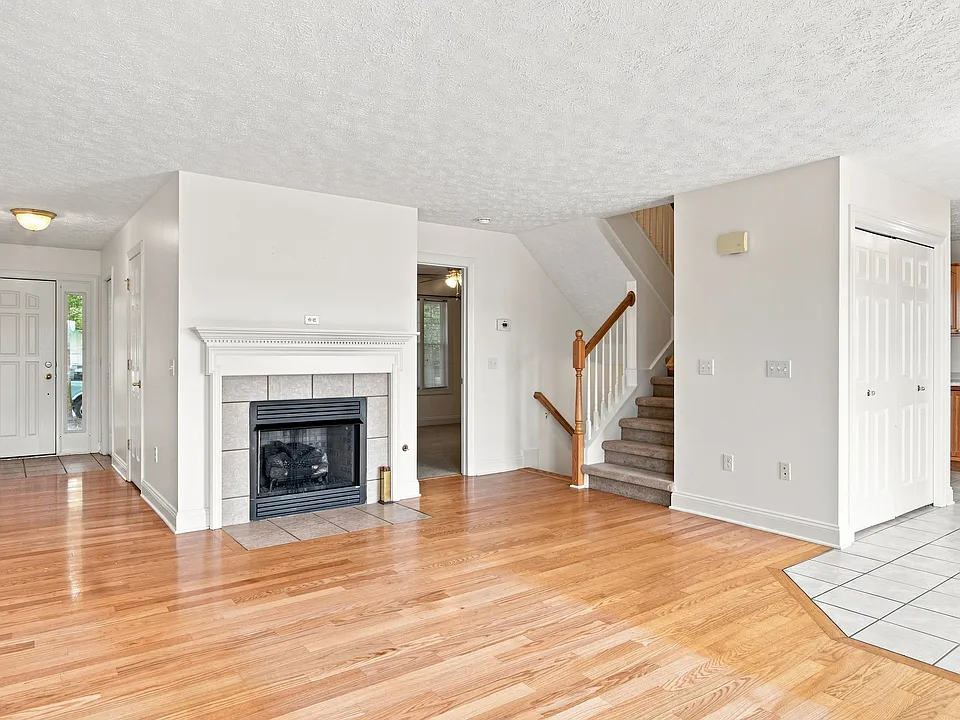 315 Tall Oak Blvd