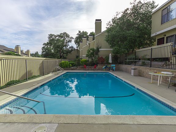 4th image of 3750 El Camino Real APT G2