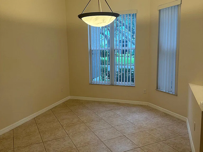 1003 Ridgemount Pl — Photo 10