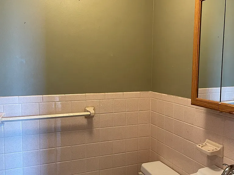 332 Cabot St — Photo 7