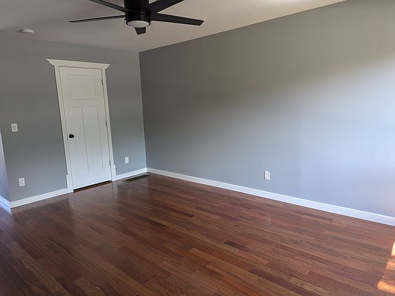 3rd image of 1212 Cosper Ave APT 4