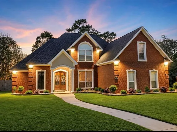 3050 Richmond Dr, Mobile, AL 36695