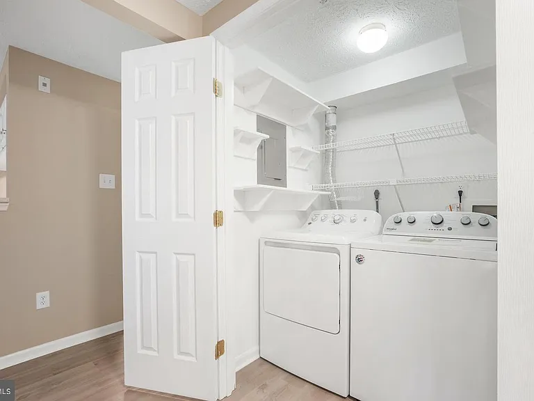 607 Himes Ave #104 — Photo 25