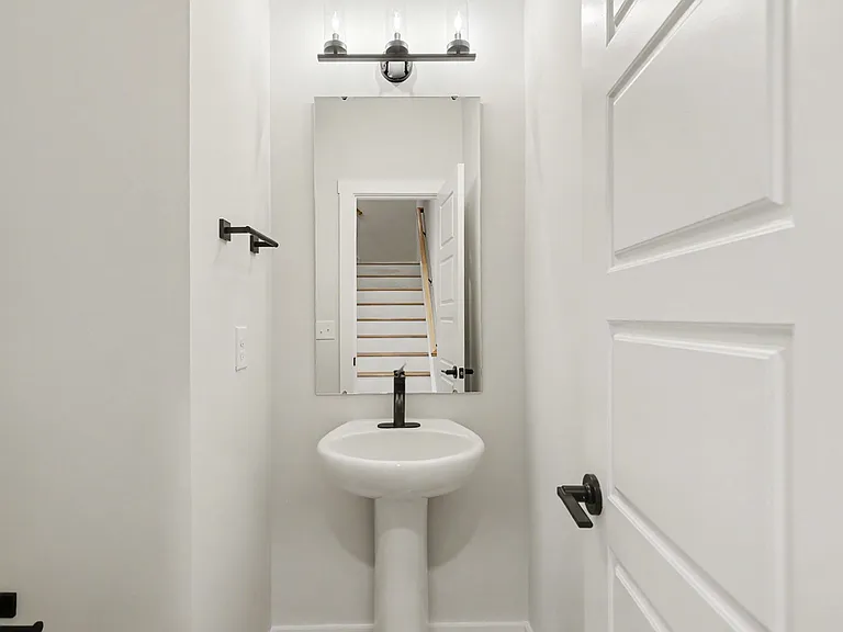 7920 Sansom Cir — Photo 20
