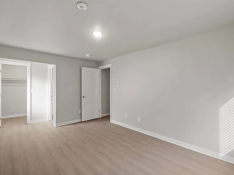 Chambers Crest Apartments — Photo 66