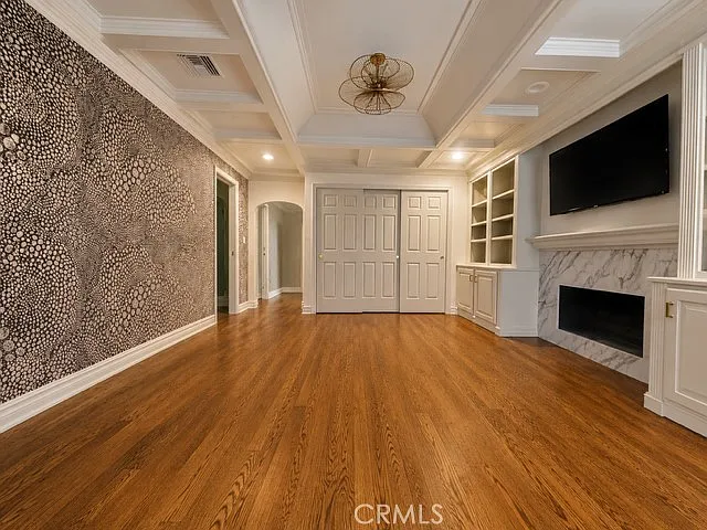 950 Hampton Rd — Photo 3