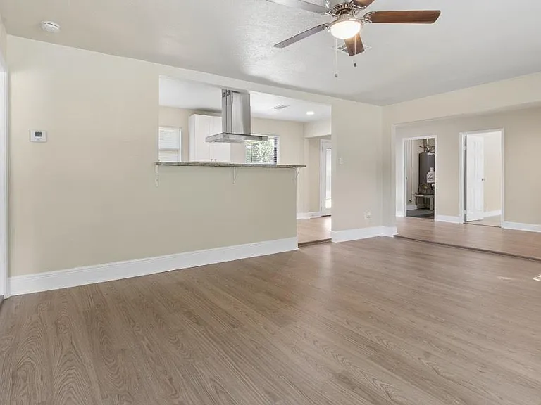 216 Bearle St — Photo 6