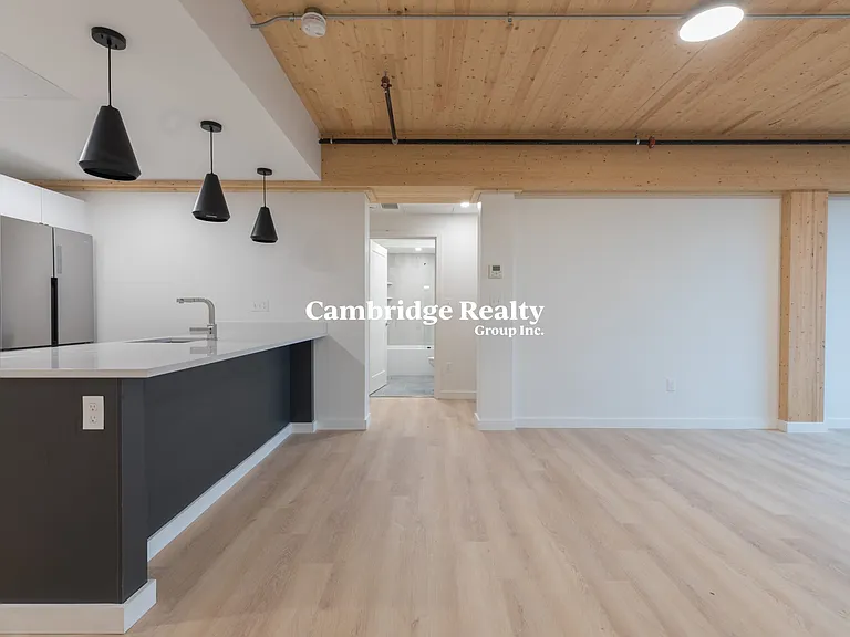 11 Lenox St #401T — Photo 3