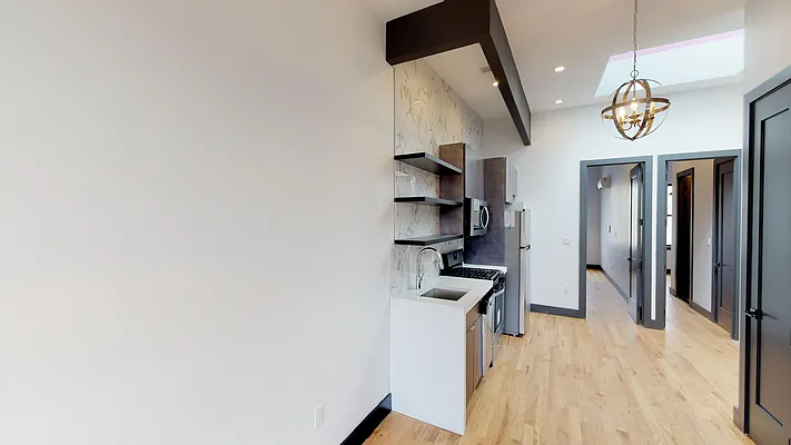 Rented by Rennit Inc. | media 52