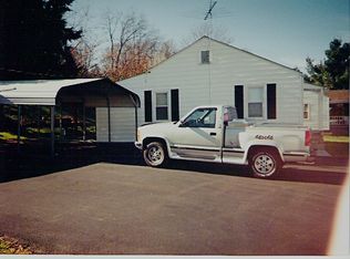 1202 Valley St, Elizabethton, TN 37643