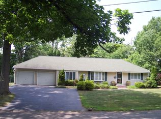 5 Maida Rd, Edison, NJ 08820