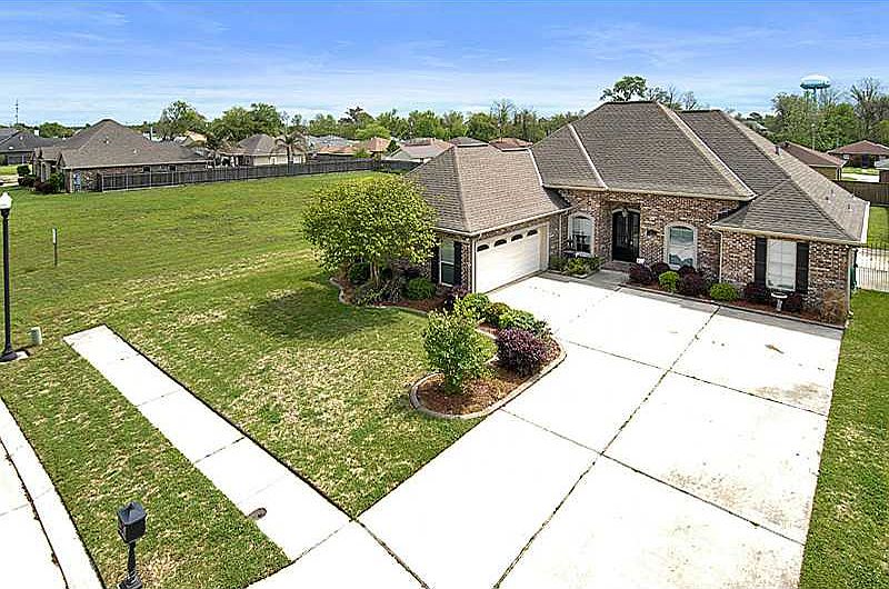 1st image of 2113 Emilie Oak Dr