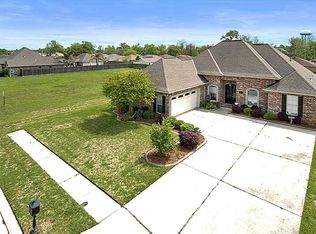 2113 Emilie Oak Dr, Meraux, LA 70075