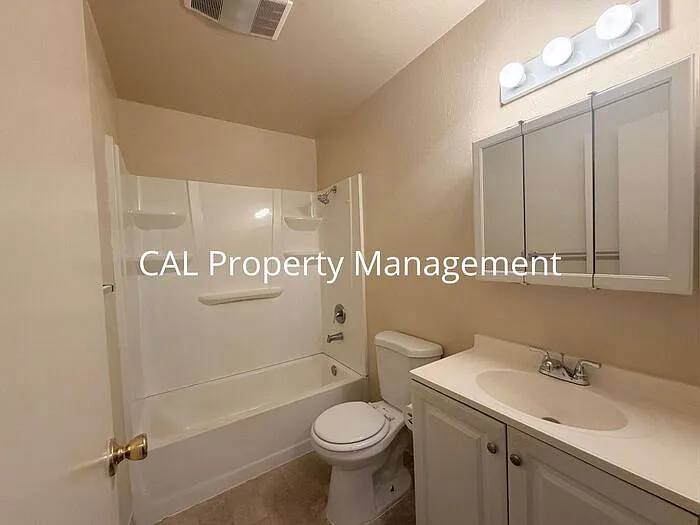3050 Sunset Ave #4 — Photo 17