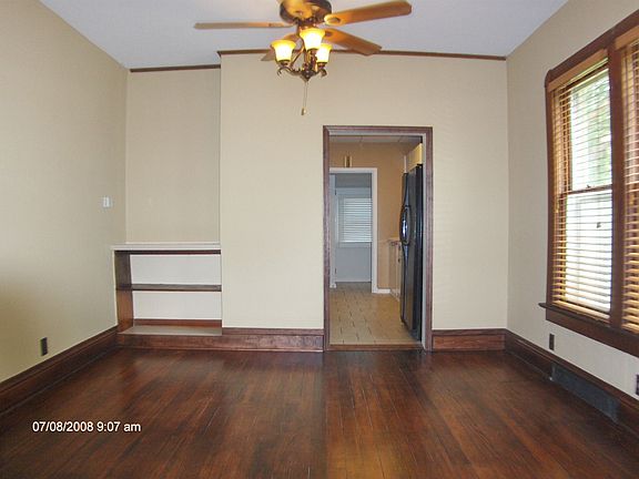 Formal Dining Rm