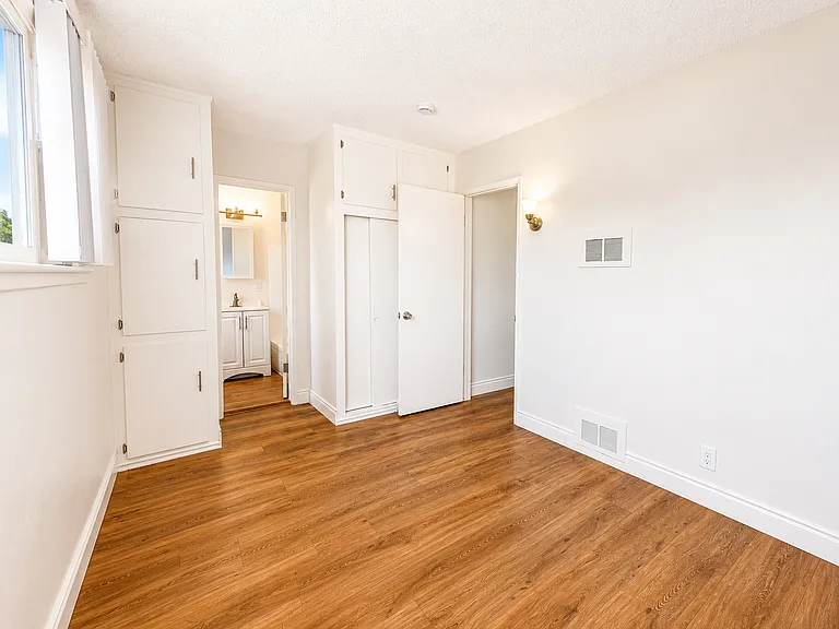 310 W Mountain View Ave #F — Photo 17