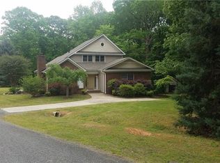 800 Carmona Ct, Matthews, NC 28104